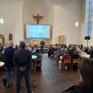 Blick in die volle Kirche bei der Innenstadtkonferenz Elberfeld